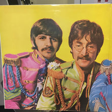 Load image into Gallery viewer, The Beatles : Sgt. Pepper's Lonely Hearts Club Band (LP, Album, RE, RM, Gat)