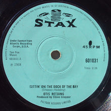 Load image into Gallery viewer, Otis Redding : (Sittin' On) The Dock Of The Bay (7", Single, Sol)