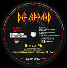 Load image into Gallery viewer, Def Leppard : Rocket (7", Single, Pap)