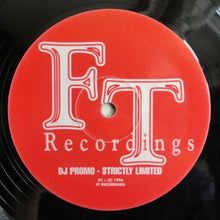 Load image into Gallery viewer, Stomp & Weaver : Soundtrap / Snakebeats (12", Ltd, Promo)