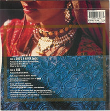 Load image into Gallery viewer, Simple Minds : She's A River (7", Ltd, Num)