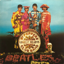 Load image into Gallery viewer, The Beatles : Sgt. Pepper's Lonely Hearts Club Band / With A Little Help From My Friends (7", Single)