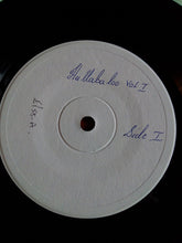 Load image into Gallery viewer, The Malcolm Price Trio, Talking John Berry, Jill Freedman : Hullaballo - Vol Two (7", EP)