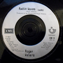 Load image into Gallery viewer, Roger Waters : Radio Waves (7", Single)