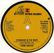 Load image into Gallery viewer, Frank Sinatra : Strangers In The Night (7", Single)