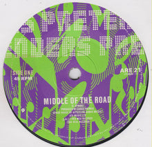 Load image into Gallery viewer, The Pretenders : Middle Of The Road (7")