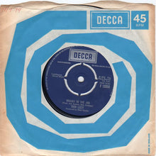 Load image into Gallery viewer, Thin Lizzy : Whisky In The Jar (7", Single)