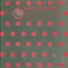 Load image into Gallery viewer, Tomaz vs Filterheadz* : More House (12")
