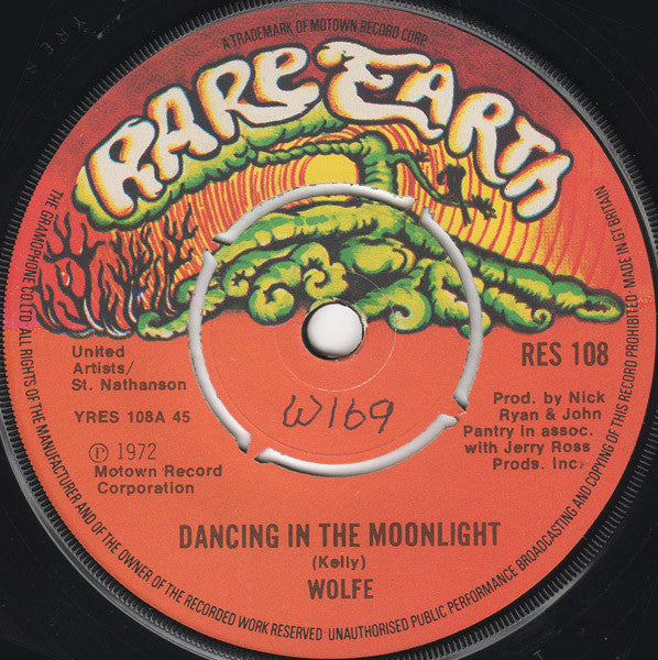 Wolfe (4) : Dancing In The Moonlight (7