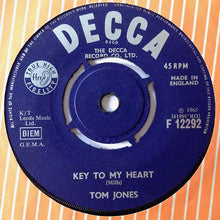 Load image into Gallery viewer, Tom Jones : Thunderball (7&quot;, Single, Pus)
