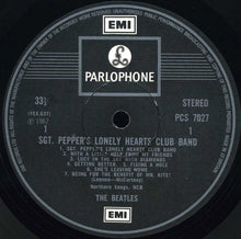 Load image into Gallery viewer, The Beatles : Sgt Peppers Lonely Hearts Club Band (LP, Album, RE, 2 B)
