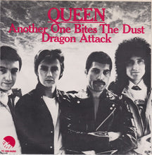 Load image into Gallery viewer, Queen : Another One Bites The Dust (7&quot;, Single)
