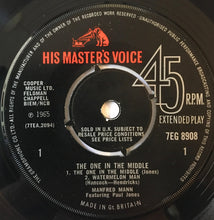 Load image into Gallery viewer, Manfred Mann : The One In The Middle (7&quot;, EP, Mono)
