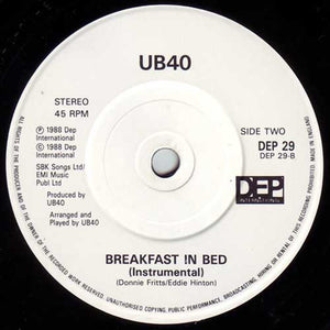 UB40 With Chrissie Hynde : Breakfast In Bed (7", Single, Pap)