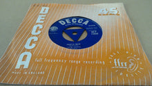 Load image into Gallery viewer, Lord Rockingham&#39;s XI : Hoots Mon (7&quot;, Single)
