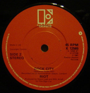 Riot (4) : Outlaw (7")