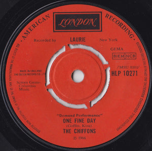 The Chiffons : One Fine Day (7", Single, RE)