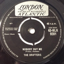Load image into Gallery viewer, The Drifters : Save The Last Dance For Me (7&quot;, Single)
