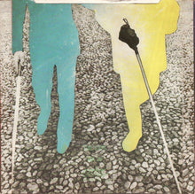 Load image into Gallery viewer, Elvis Costello &amp; The Attractions : Radio Radio (7&quot;, Single)
