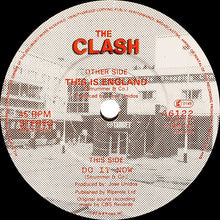 Load image into Gallery viewer, The Clash : This Is England (7&quot;, Single)
