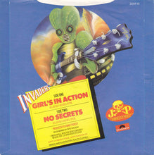 Load image into Gallery viewer, The Invaders (2) : Girl&#39;s In Action (7&quot;)
