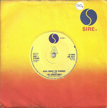 Load image into Gallery viewer, The Undertones : Here Comes The Summer (7&quot;, Single, Com)
