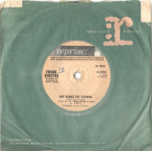 Load image into Gallery viewer, Frank Sinatra : Strangers In The Night (7&quot;, Single, Sol)
