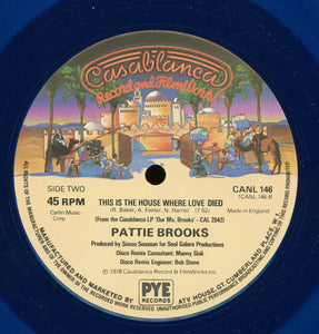Pattie Brooks : Heartbreak In Disguise (12", Blu)